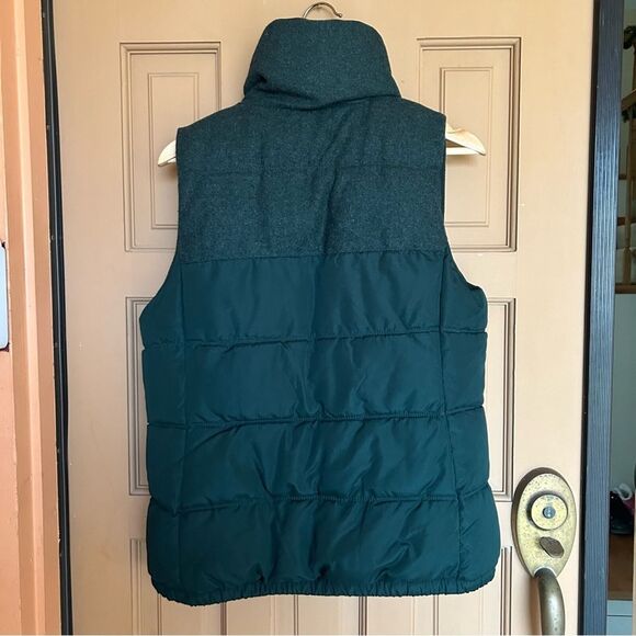 OLD NAVY Women Sz Medium Wool Blend Puffer Vest Green Quilted Zip Up Fleece - Picture 3 of 14